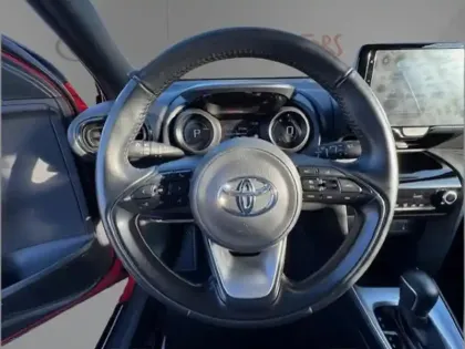 Photo 19 Toyota Yaris Hybride 1.5 HYBRID 116H DESIGN