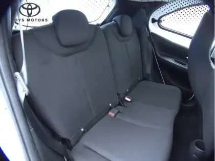 Photo 17 Toyota Aygo 1.0 VVT-i 72 Dynamic CH BVM5 .