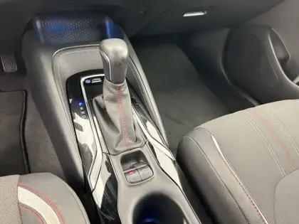 Photo 15 Toyota Corolla Hybride 122h GR Sport