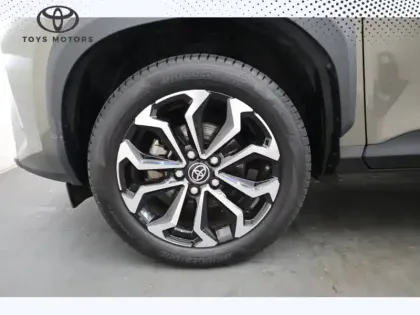 Photo 15 Toyota Yaris Hybride 116h 2WD Design MY22