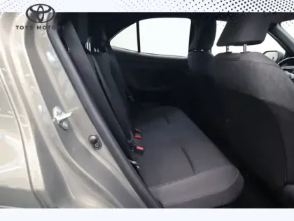 Photo 23 Toyota Yaris Hybride 116h 2WD Design MY22