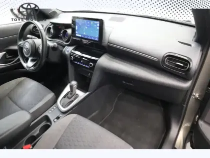 Photo 24 Toyota Yaris Hybride 116h 2WD Design MY22