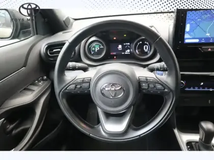 Photo 17 Toyota Yaris Hybride 116h 2WD Design MY22