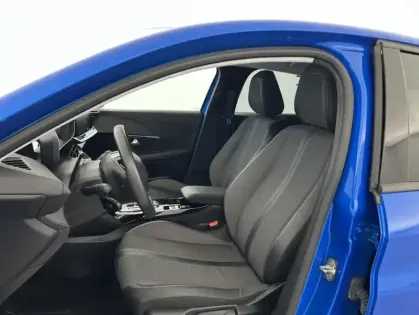 Photo 12 Peugeot 208 50 kWh 136ch Allure 5p