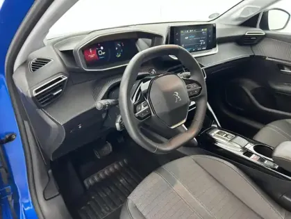 Photo 13 Peugeot 208 50 kWh 136ch Allure 5p