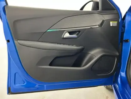 Photo 11 Peugeot 208 50 kWh 136ch Allure 5p