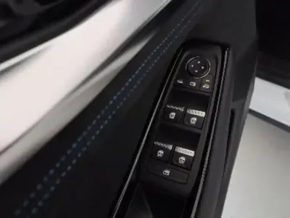 Photo 12 Renault Austral E-Tech full hybrid 200 GSR2 Iconic esprit Alpine