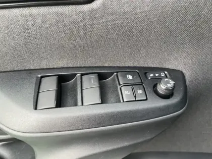 Photo 15 Toyota Yaris Hybride 116h GR SPORT / Toit Panoramique Pack Te