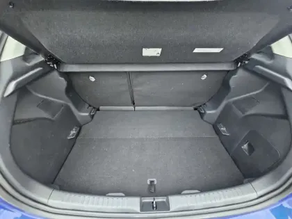 Photo 12 Toyota Yaris Hybride 116h Dynamic