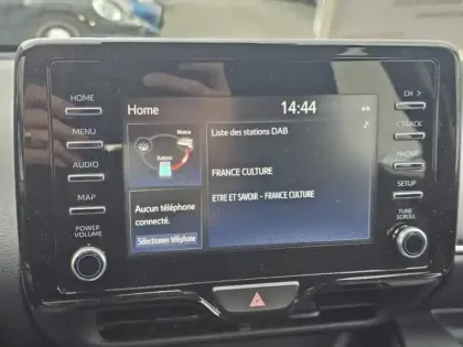 Photo 10 Toyota Yaris Hybride 116h Dynamic