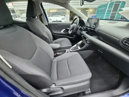 Photo 13 Toyota Yaris Hybride 116h Dynamic