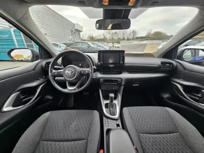 Photo 15 Toyota Yaris Hybride 116h Dynamic