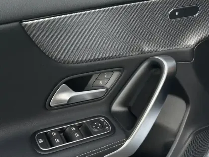 Photo 9 Mercedes Classe A 180 d Progressive Line