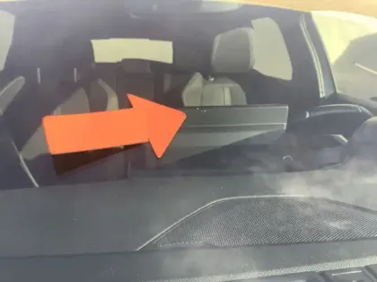 Photo 29 Peugeot 3008 Hybrid 136 e-DCS6 GT