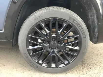 Photo 8 Jeep Compass 1.5 Turbo T4 130 ch e-Hybrid BVR7 S