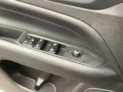 Photo 16 Jeep Compass 1.5 Turbo T4 130 ch e-Hybrid BVR7 S