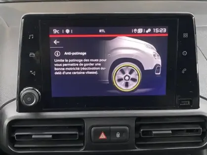 Photo 15 Citroën Berlingo III Taille M PureTech 110 S&S BVM6 Feel