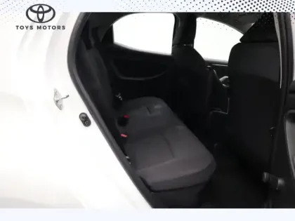 Photo 21 Toyota Yaris Hybride 116h Dynamic