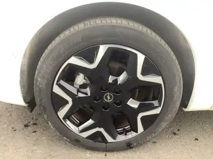 Photo 8 Opel Grandland 1.5 Diesel 130 ch BVA8 Ultimate