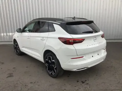 Photo 6 Opel Grandland 1.5 Diesel 130 ch BVA8 Ultimate