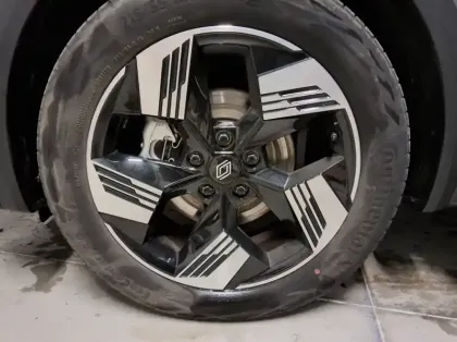 Photo 8 Renault Symbioz Nouveau E-Tech full hybrid 145 Techno