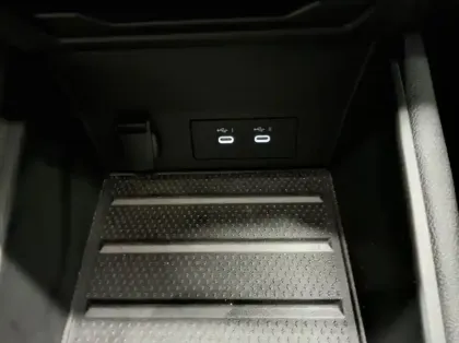 Photo 20 Renault Symbioz Nouveau E-Tech full hybrid 145 Techno