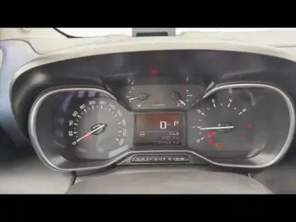 Photo 8 Citroën C3 Aircross  PureTech 130ch S&S Rip Curl EAT6