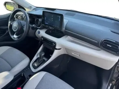 Photo 8 Toyota Yaris  116h Iconic 5p MY22