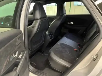 Photo 7 DS Ds 7  E-TENSE 225ch Performance Line +