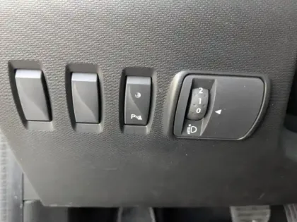 Photo 8 Renault Twingo  0.9 TCe 95ch Signature EDC