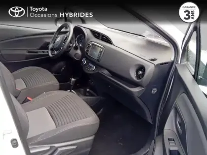 Photo 5 Toyota Yaris  100h Dynamic 5p MY19