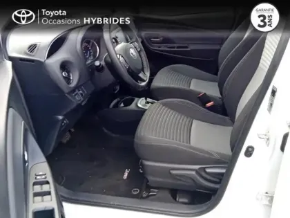 Photo 10 Toyota Yaris  100h Dynamic 5p MY19