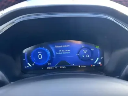 Photo 12 Ford Kuga  2.5 Duratec 190ch FHEV E85 ST-Line BVA