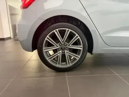 Photo 8 Audi A1  Sportback 25 TFSI 95ch Design S tronic 7