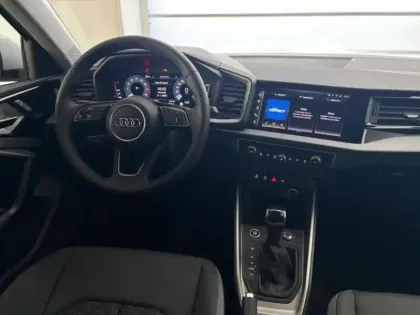 Photo 12 Audi A1  Sportback 25 TFSI 95ch Design S tronic 7