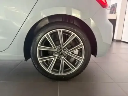 Photo 7 Audi A1  Sportback 25 TFSI 95ch Design S tronic 7