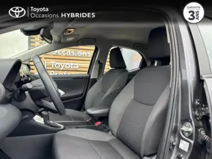 Photo 10 Toyota Yaris  116h Dynamic 5p MY22