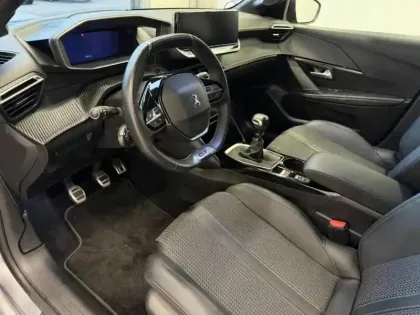 Photo 10 Peugeot 208  1.2 PureTech 100ch S&S GT 118g