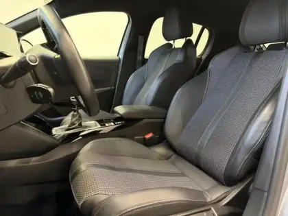 Photo 9 Peugeot 208  1.2 PureTech 100ch S&S GT 118g