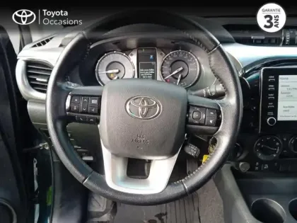 Photo 8 Toyota Hilux  2.8 D-4D 204ch X-Tra Cabine Légende 4WD BVA MY24