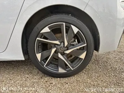 Photo 10 Peugeot 308  1.5 BlueHDi 130ch S&S Allure EAT8