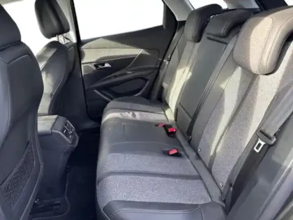 Photo 7 Peugeot 3008  HYBRID 225ch Allure e-EAT8 10cv