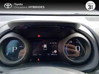 Photo 13 Toyota Yaris  Cross 116h Dynamic MY22