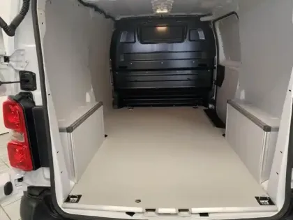 Photo 7 Peugeot Expert  Fg M 1.5 BlueHDi 120ch S&S Pack Premium Connect