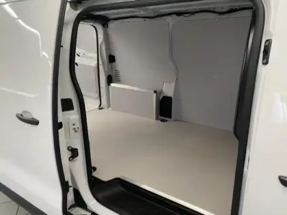 Photo 8 Peugeot Expert  Fg M 1.5 BlueHDi 120ch S&S Pack Premium Connect