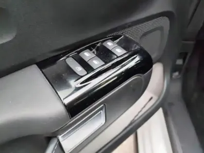 Photo 11 Citroën C3  1.2 PureTech 110ch S&S Shine 120-123g