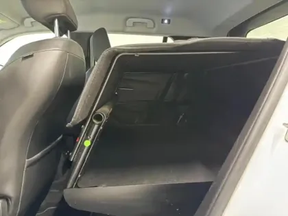 Photo 9 Peugeot 2008  1.5 BlueHDi 130ch S&S Allure Business EAT8 Commerciale 2 Places