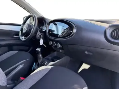 Photo 10 Toyota Aygo  X 1.0 VVT-i 72ch Dynamic MY23