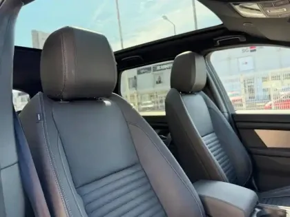 Photo 14 Land rover Discovery Sport  P270e PHEV 269ch Dynamic SE 8cv