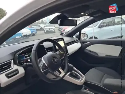 Photo 14 Renault Clio  1.6 E-Tech hybride 145ch Techno